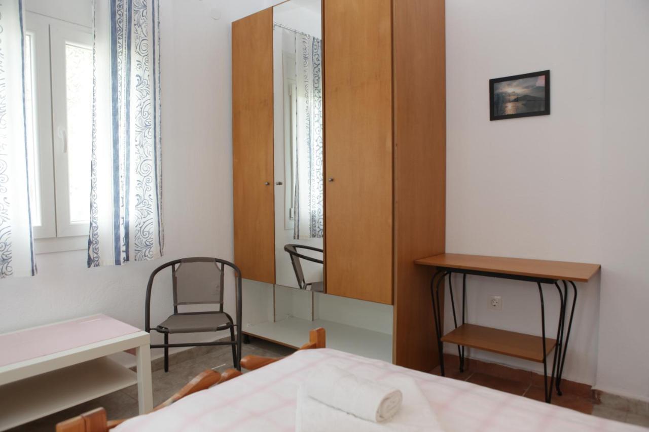O Pyrgos Accommodations Panormos  Ngoại thất bức ảnh