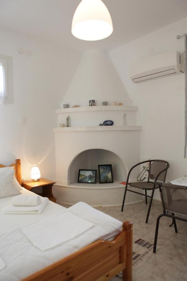 O Pyrgos Accommodations Panormos  Ngoại thất bức ảnh