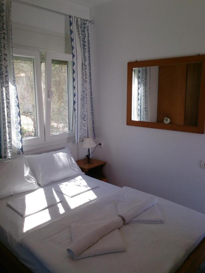 O Pyrgos Accommodations Panormos  Ngoại thất bức ảnh