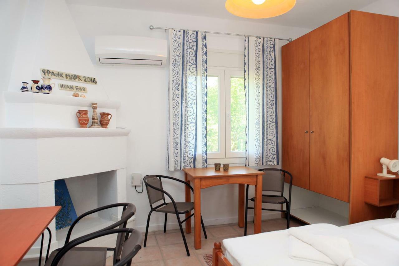 O Pyrgos Accommodations Panormos  Ngoại thất bức ảnh