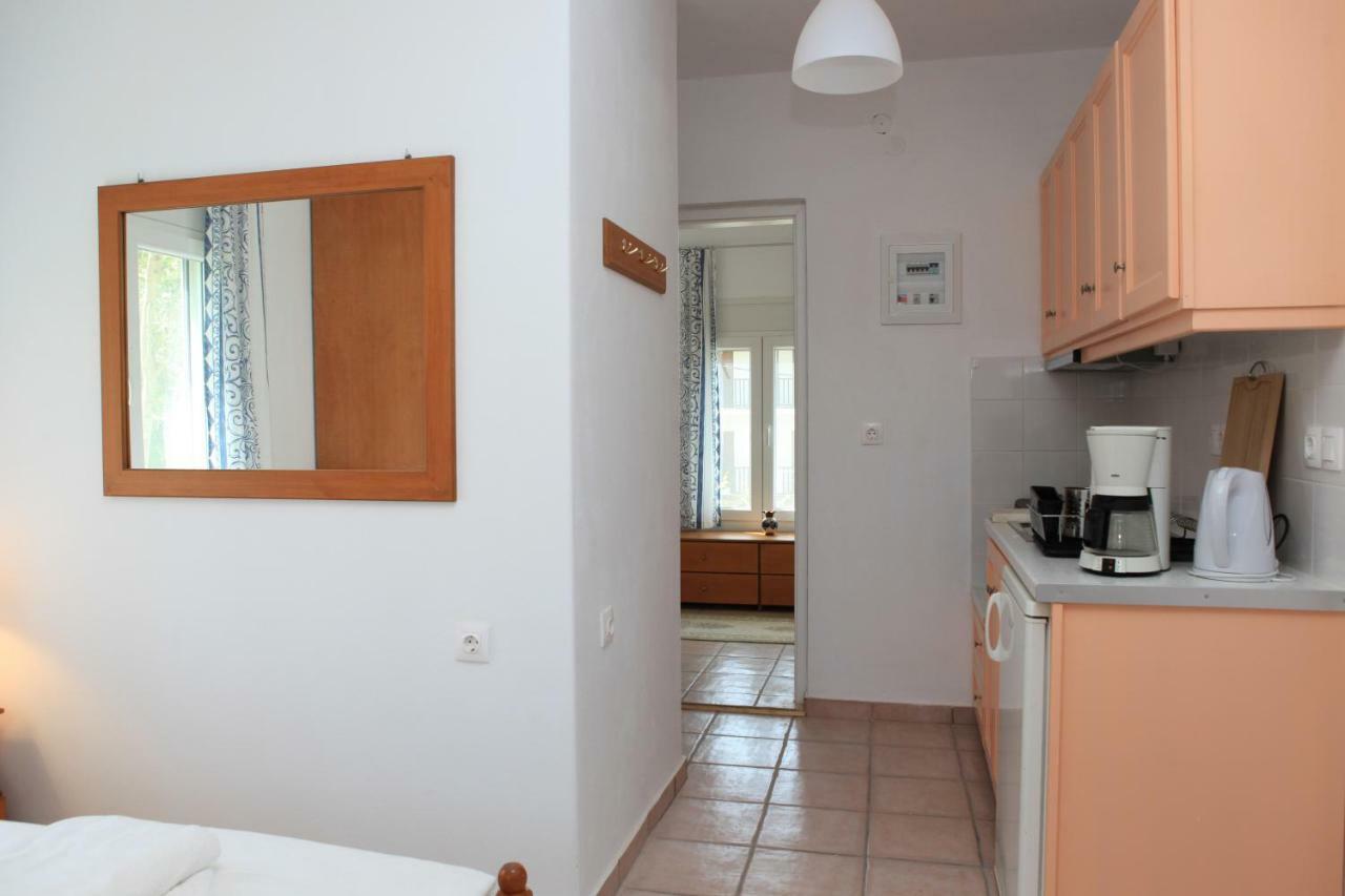O Pyrgos Accommodations Panormos  Ngoại thất bức ảnh