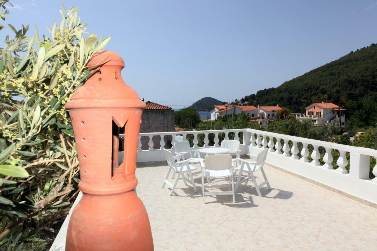 O Pyrgos Accommodations Panormos  Ngoại thất bức ảnh